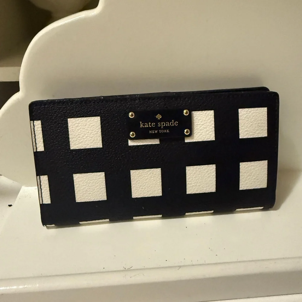 Kate Spade Pop Art Check Stacy Bifold Wallet Grove Street Printed Black. New - Picture 3 of 10